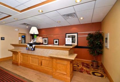 Hampton Inn & Suites Nacogdoches - image 14