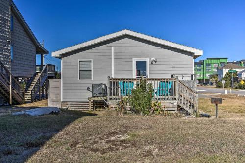 Nags Head Cottage with Deck - 1 Block to Beach! - image 2