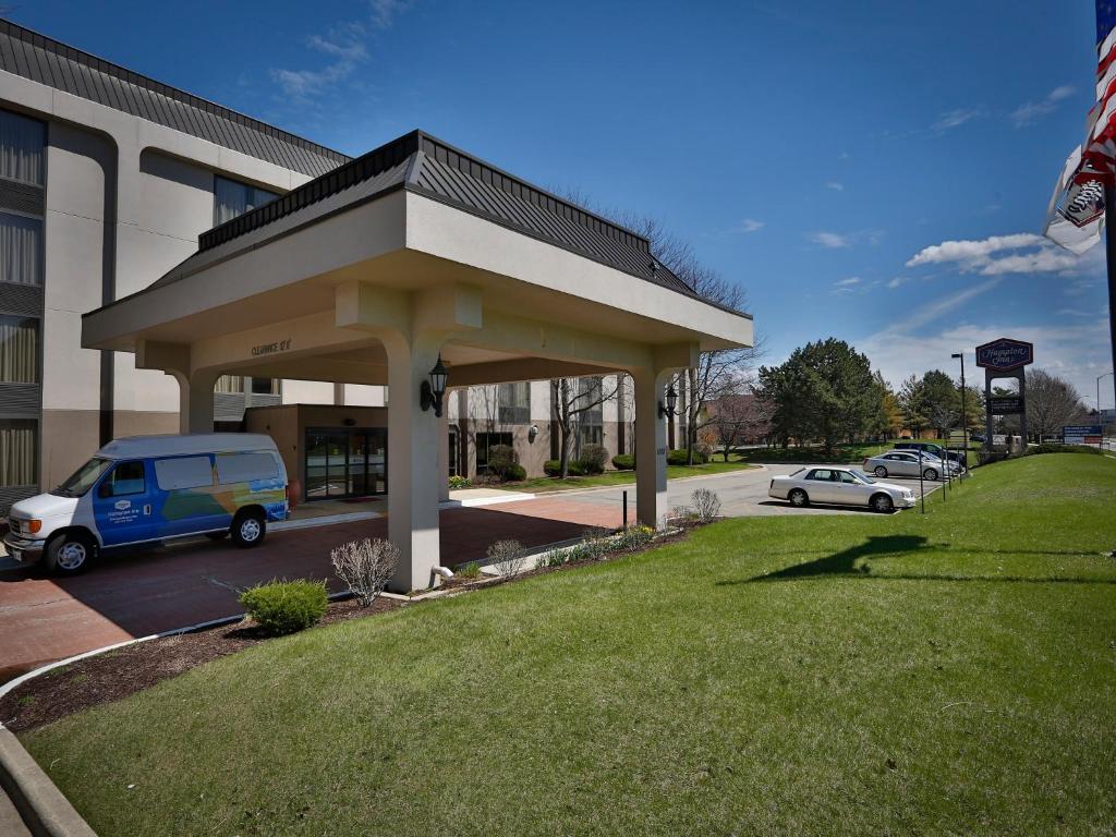 Hampton Inn Chicago-Naperville - main image