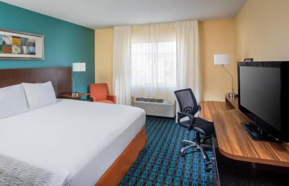 Fairfield Inn & Suites Naperville/Aurora - image 2