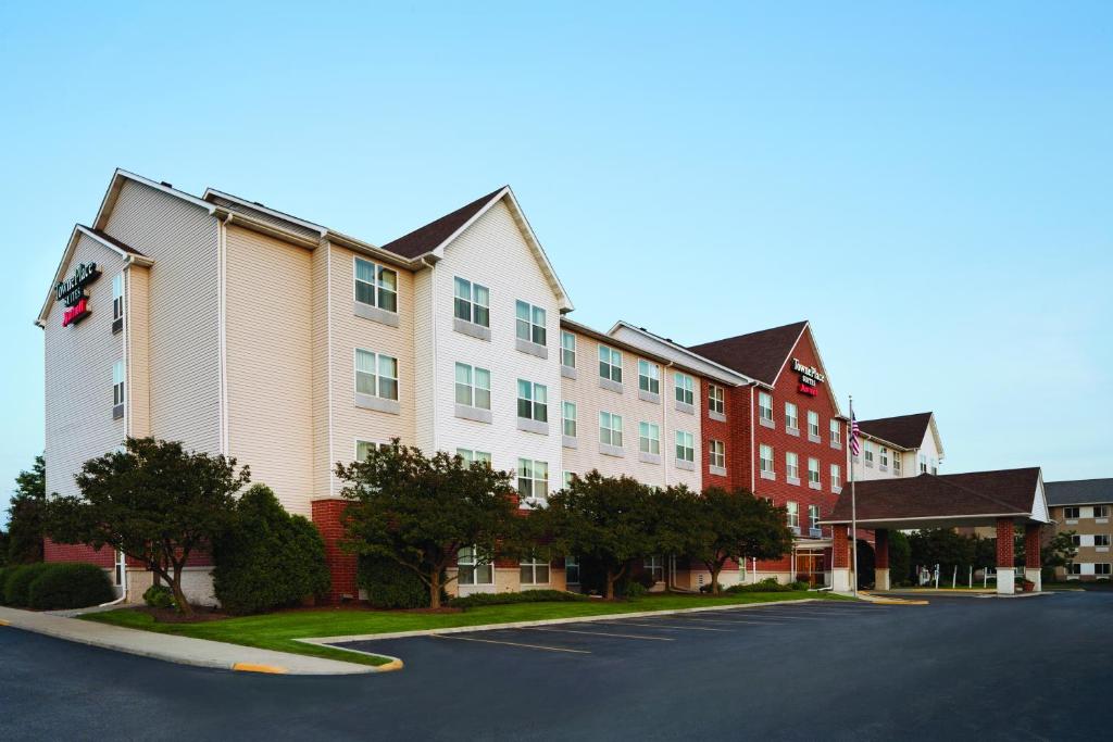 TownePlace Suites by Marriott Chicago Naperville - main image