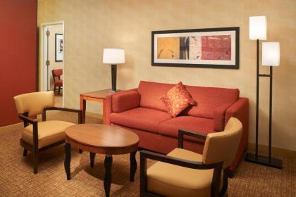 Courtyard by Marriott Chicago Naperville - image 5