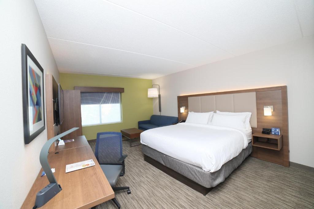 Holiday Inn Express Naperville an IHG Hotel - image 2