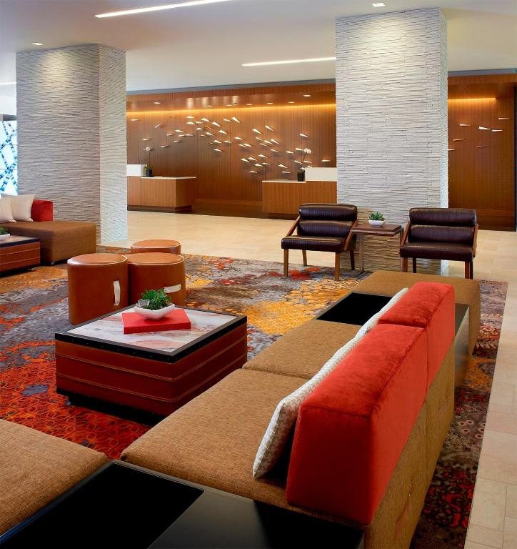 Chicago Marriott Naperville - image 3