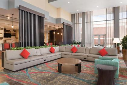 Embassy Suites Chicago-Naperville - image 10