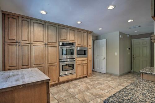 Naples Home - Outdoor Kitchen and Private Pool! - image 5