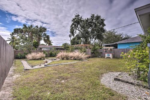 Charming Naples Getaway about 2 Mi to Vanderbilt Beach! - image 4