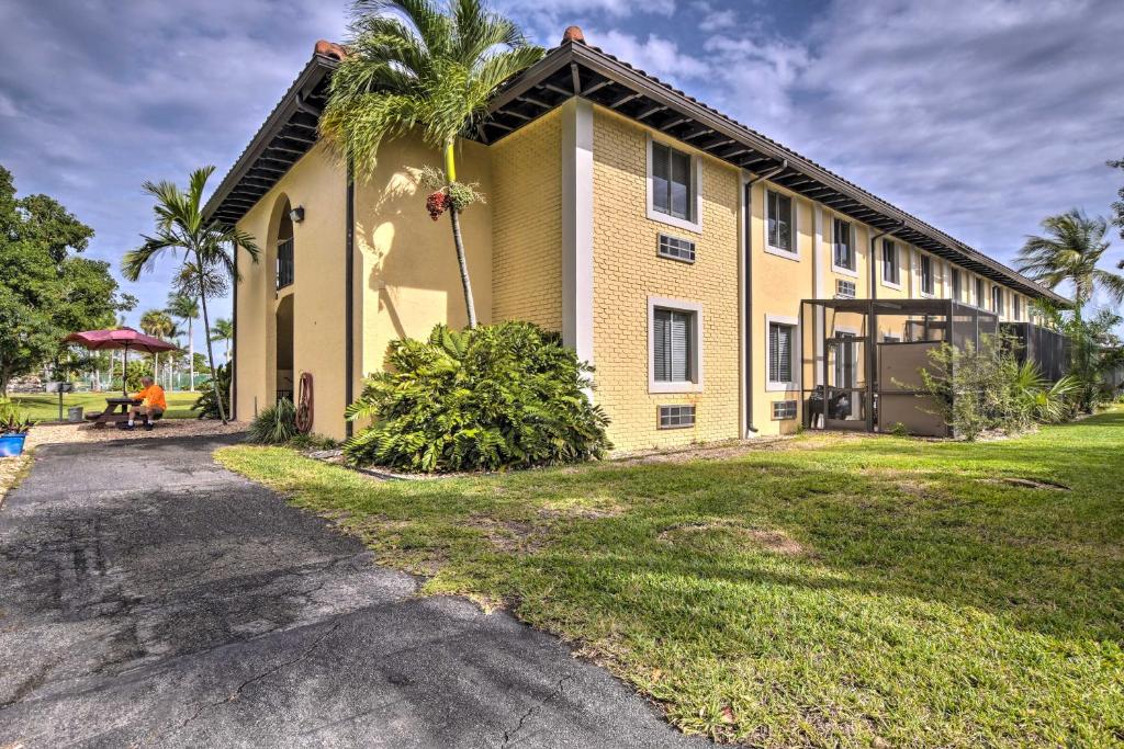 Naples Studio with Pool-By Everglades Natl Park - image 5