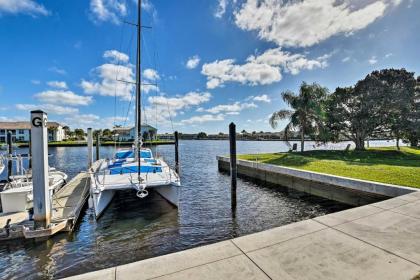 Everglades Studio with Marina View Patio and Pool Access - image 15