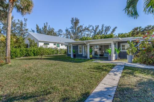 Naples Waterfront Retreat - image 4