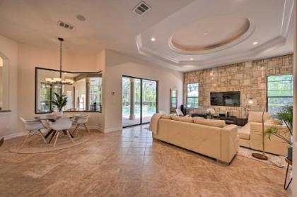 Luxury House with Private Acreage - Near Golfing! - image 3