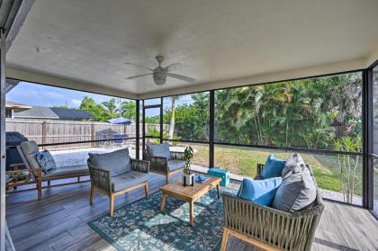 Chic Beach House with Lanai and Private Yard! - image 1