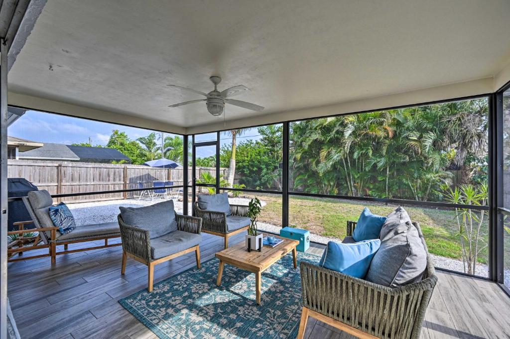 Chic Beach House with Lanai and Private Yard! - main image