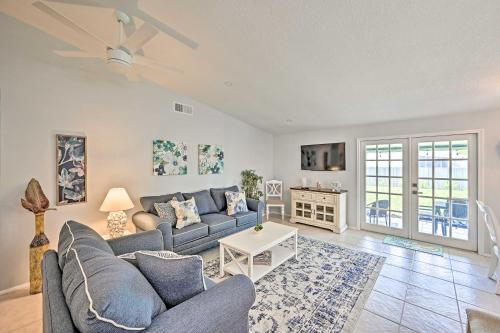 Modern Retreat with Pool Near Vanderbilt Beach! - image 3