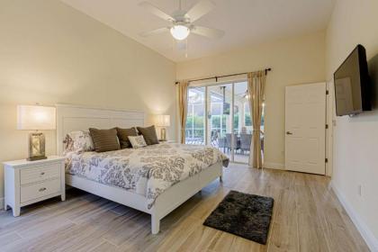 Crown Pointe-Mabry Drive - image 6