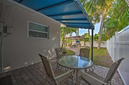 Quiet Naples Cottage with Patio Less Than 1 Mi to Beach - image 13