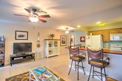 Cozy Naples Home with Lanai - 1 Mi to Bluebill Beach - image 3