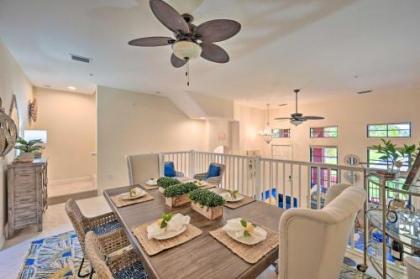 Alluring Naples Retreat with Resort Amenities! - image 2