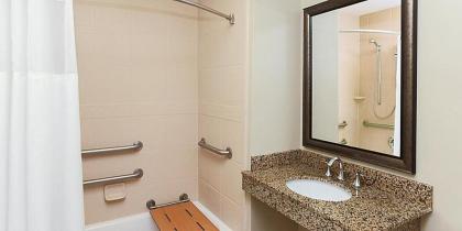 Pristine Roomy Resort Accommodation in Naples - One Bedroom Suite #1 - image 13