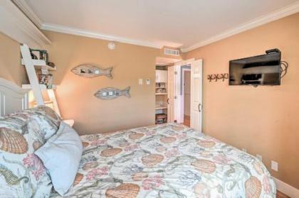 Condo with Pool Access Walk to Shopping and Beach - image 12
