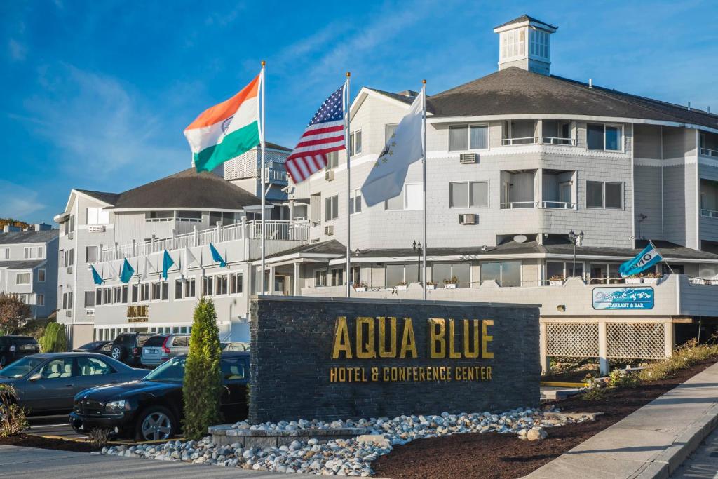 Aqua Blue Hotel - main image