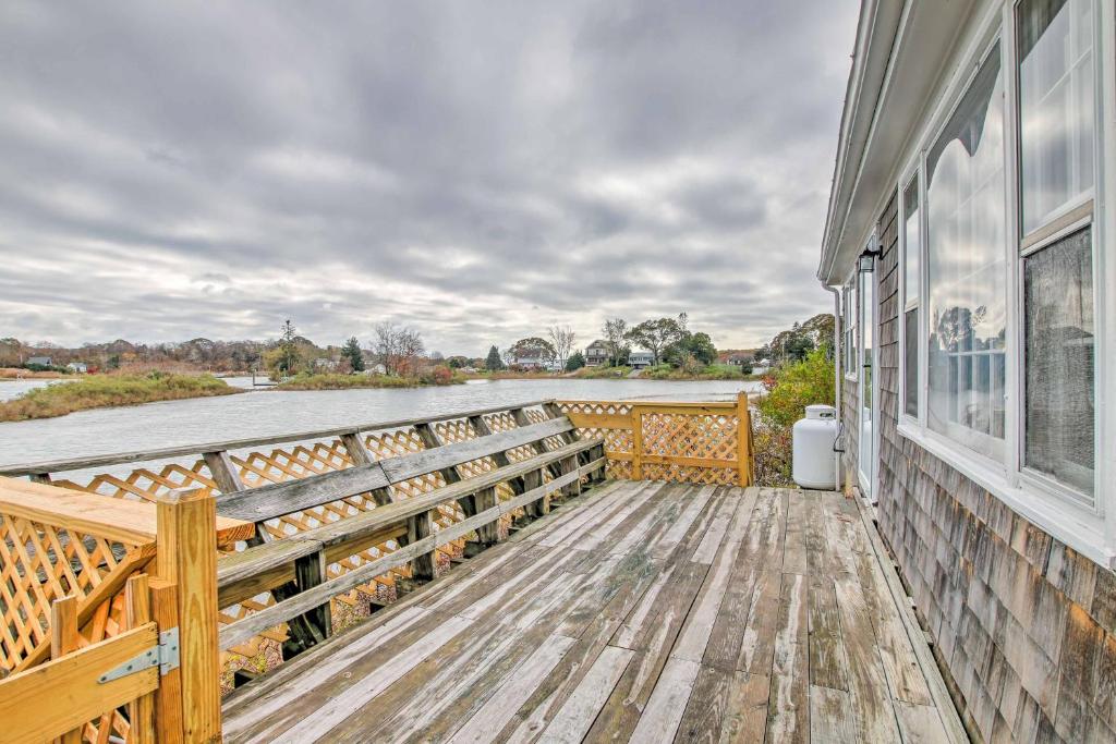 Narragansett Cottage with Pvt Dock and Outdoor Shower! - main image