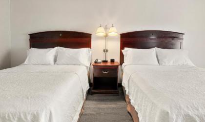 Hampton Inn Nashua - image 6