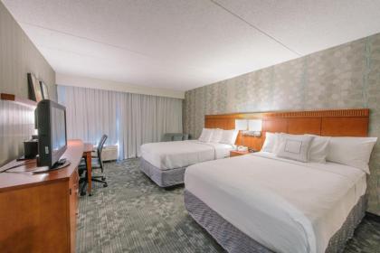 Courtyard by Marriott Nashua - image 7