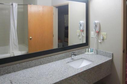 Quality Inn Nashville – Bloomington - image 12