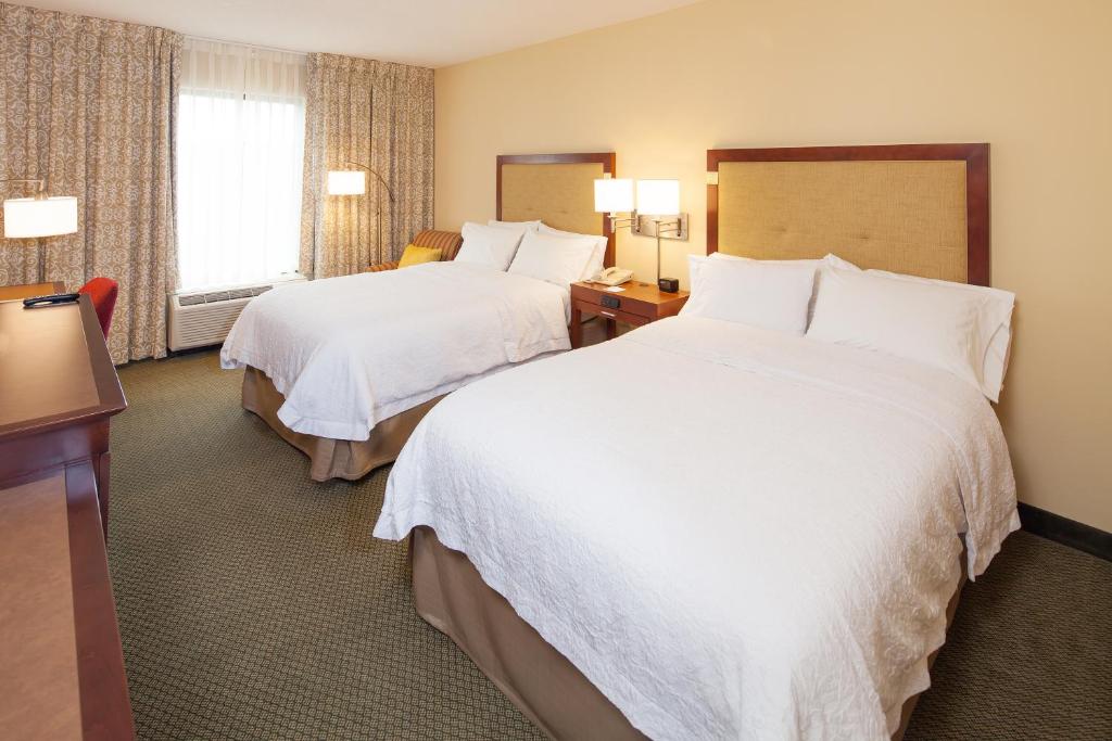 Hampton Inn & Suites Nashville-Green Hills - image 4