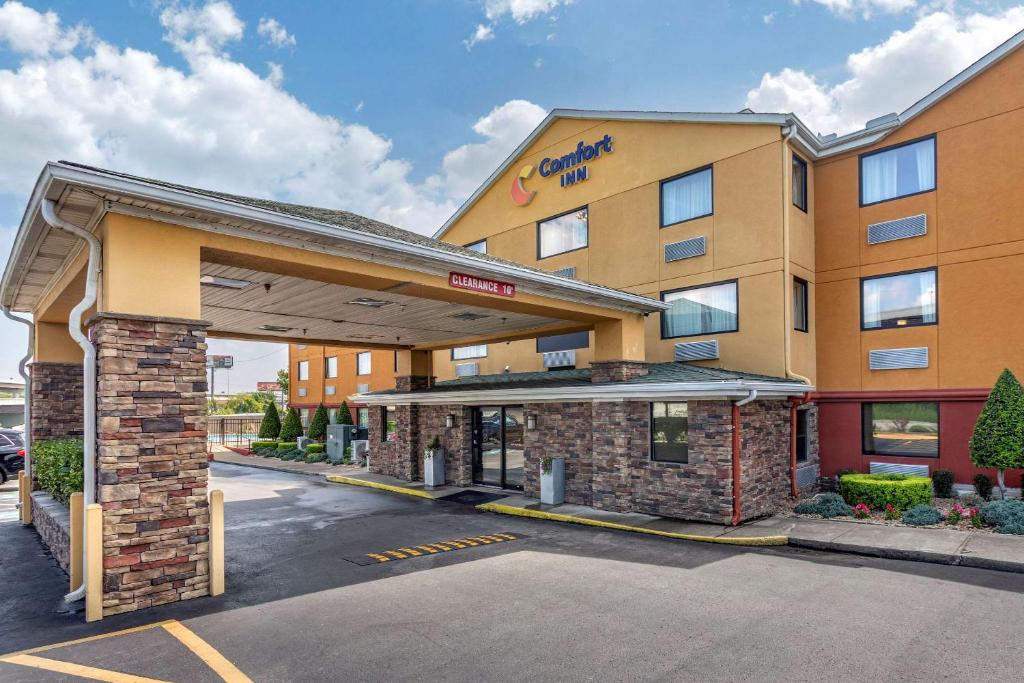 Comfort Inn Nashville West - image 4