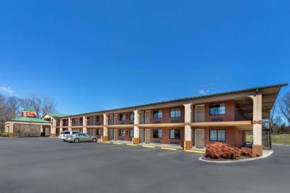 Econo Lodge Nashville Airport East - image 2