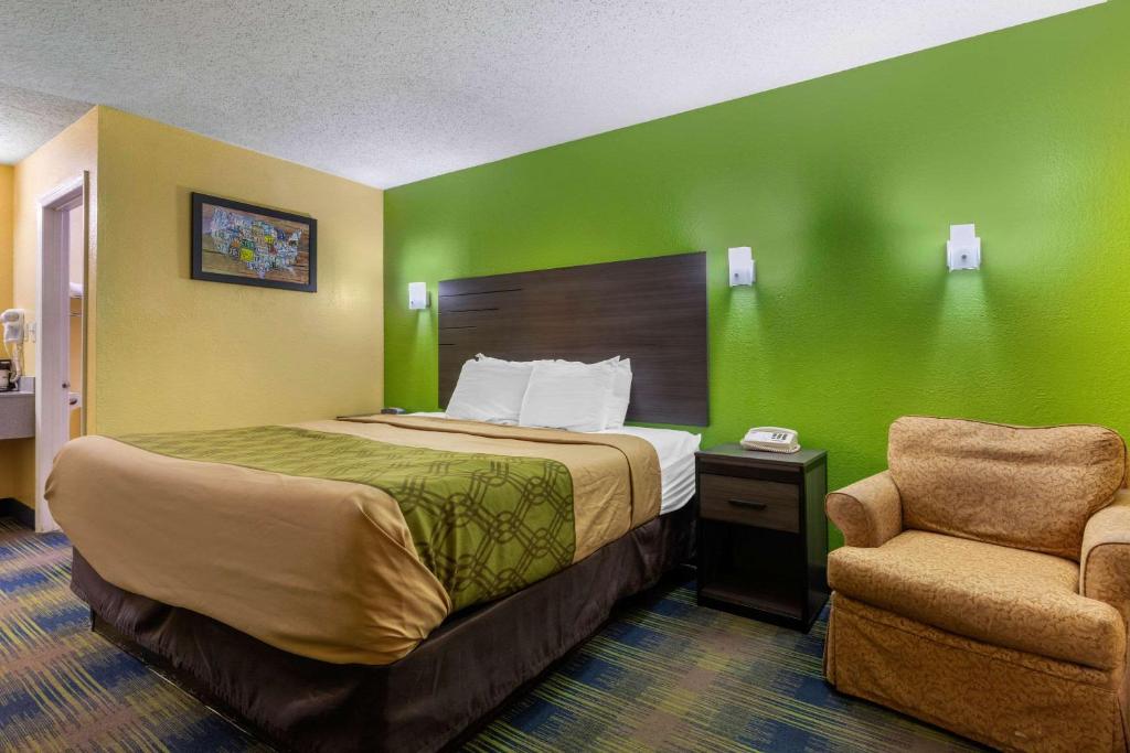 Econo Lodge Nashville Airport East - image 3