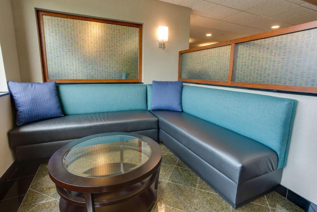 Drury Inn & Suites Nashville Airport - image 2