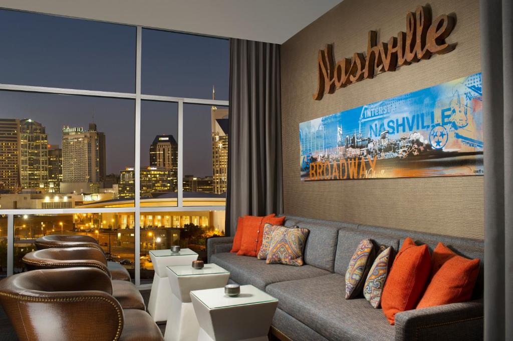 Fairfield Inn and Suites by Marriott Nashville Downtown/The Gulch - image 3