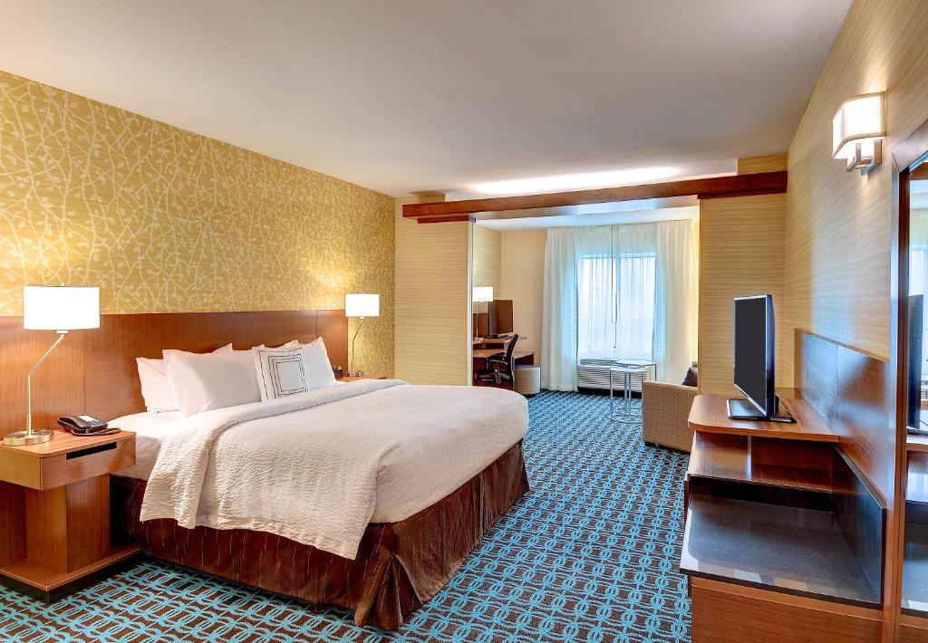 Fairfield Inn & Suites by Marriott Nashville MetroCenter - main image