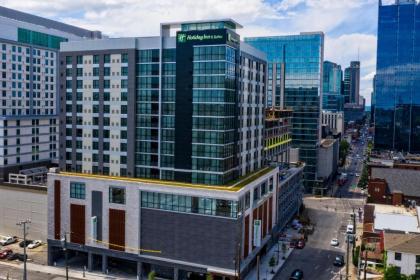 Holiday Inn  Suites   Nashville Downtown   Conv Ctr an IHG Hotel