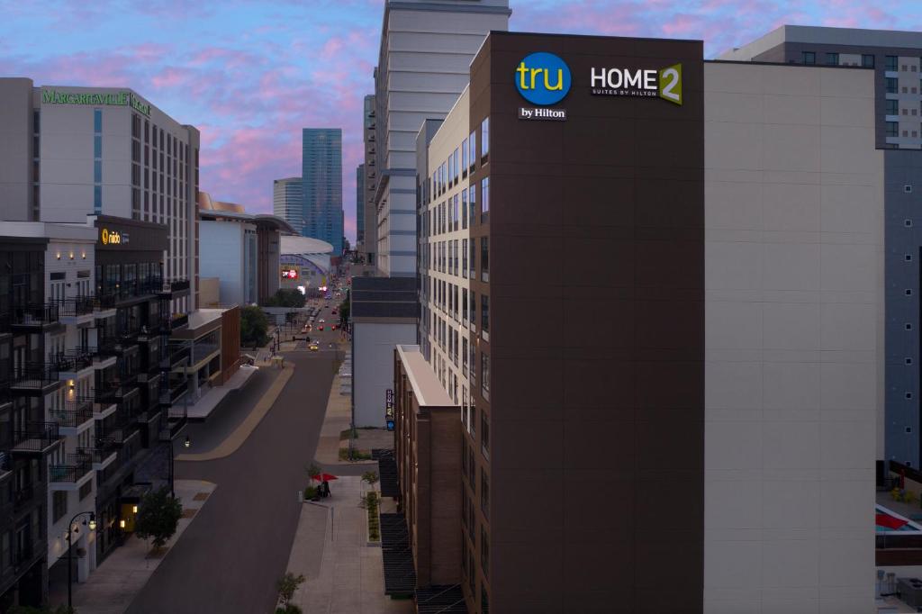 Home2 Suites By Hilton Nashville Downtown Convention Center - image 4