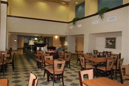 Hampton Inn & Suites Natchez - image 13