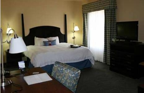 Hampton Inn & Suites Natchez - image 3