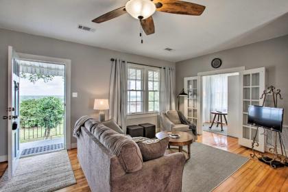 Charming Cottage with Mississippi River Views! - image 11