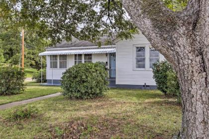 Charming Cottage with Mississippi River Views! - image 4