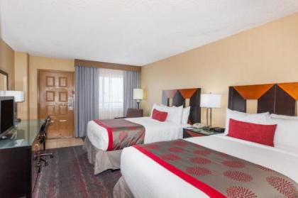 Ramada by Wyndham San Diego National City - image 14