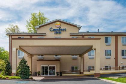 Comfort Inn Naugatuck - Waterbury - image 2