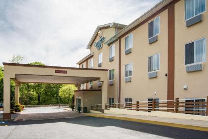 Comfort Inn Naugatuck - Waterbury - image 4