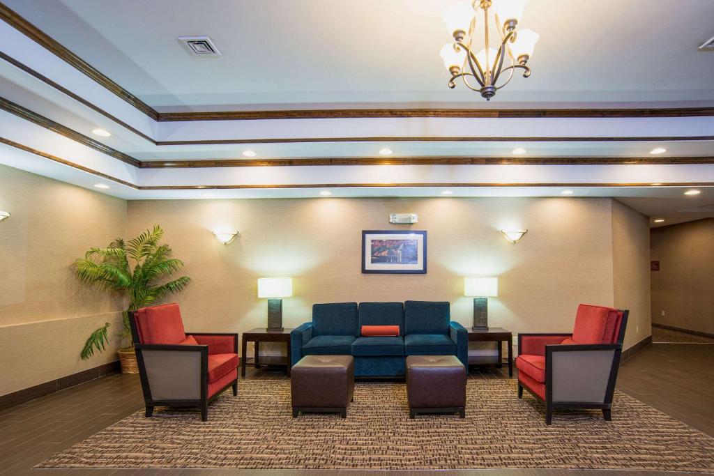 Comfort Inn Naugatuck - Waterbury - image 7