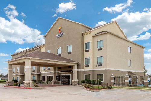 Comfort Inn & Suites Navasota - main image