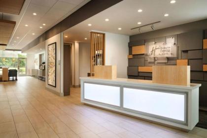 Holiday Inn Express & Suites - Nebraska City an IHG Hotel - image 3