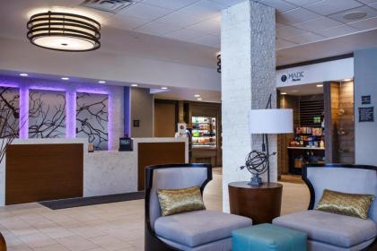 DoubleTree by Hilton Neenah - image 9