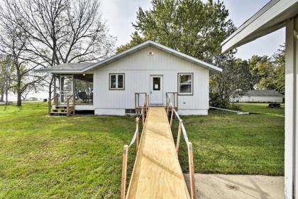 Charming Neenah House with Porch on Lake Winnebago! - image 4